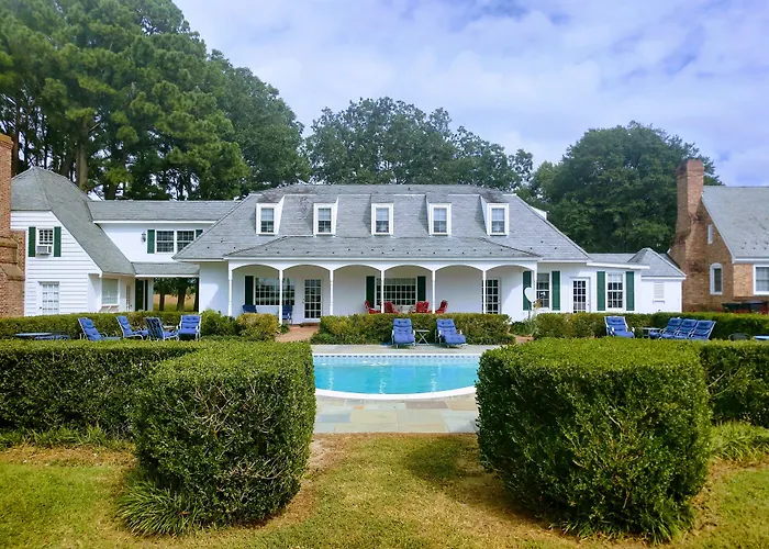 Kingsbay Mansion & Vacation Houses
